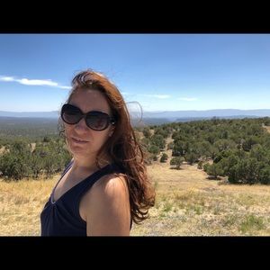 Meet your Posher, Elena